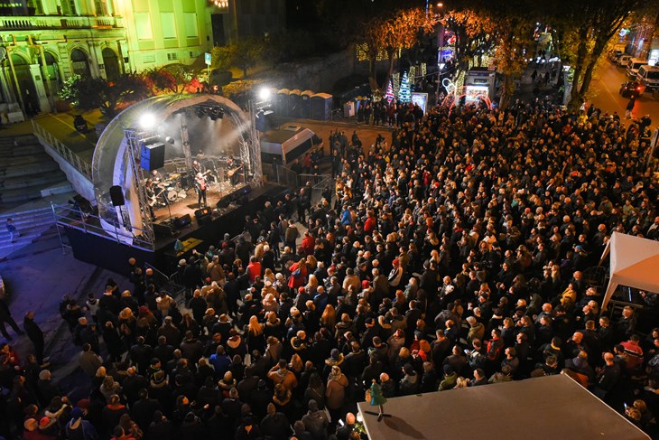 S jedne od manifestacija na Trgu Portarata (Foto: Grad Pula)